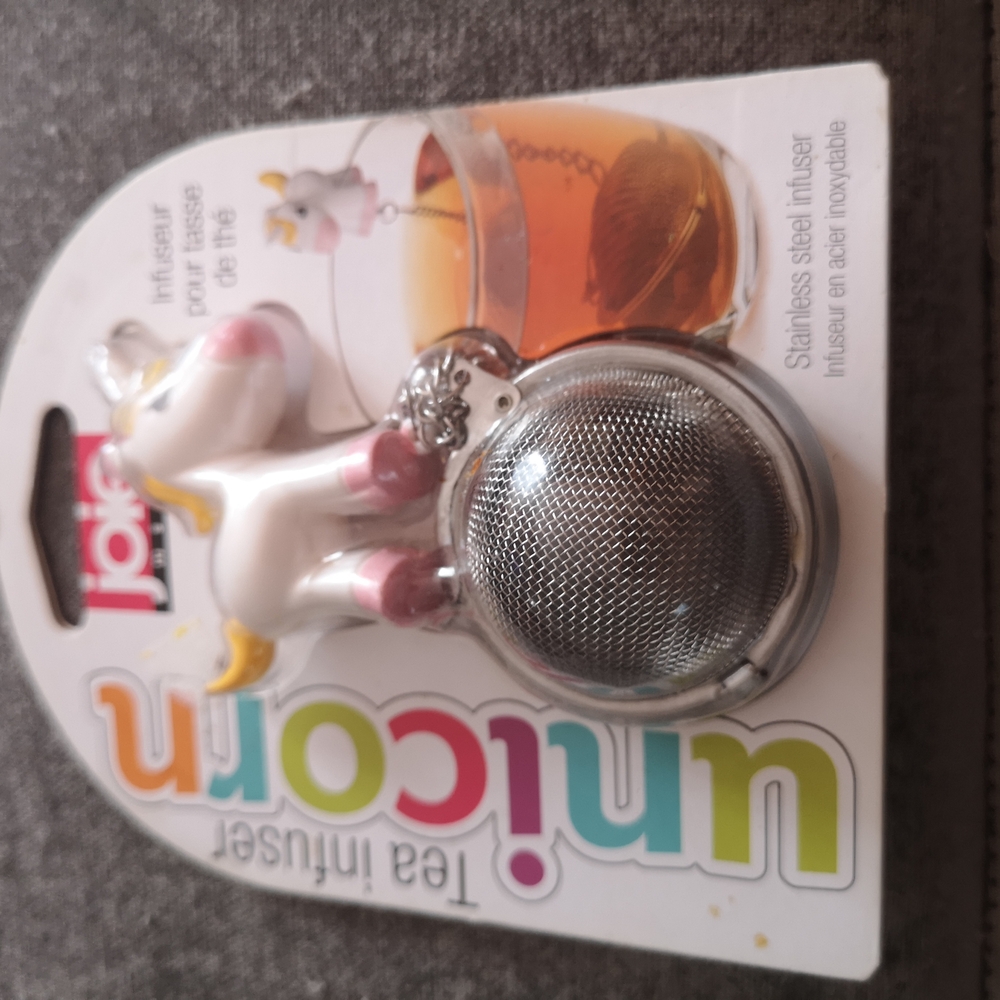 Joie Unicorn Tea Infuser with Pink and White Accents